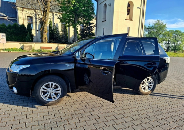 Mitsubishi Outlander cena 59990 przebieg: 212750, rok produkcji 2014 z Chęciny małe 254